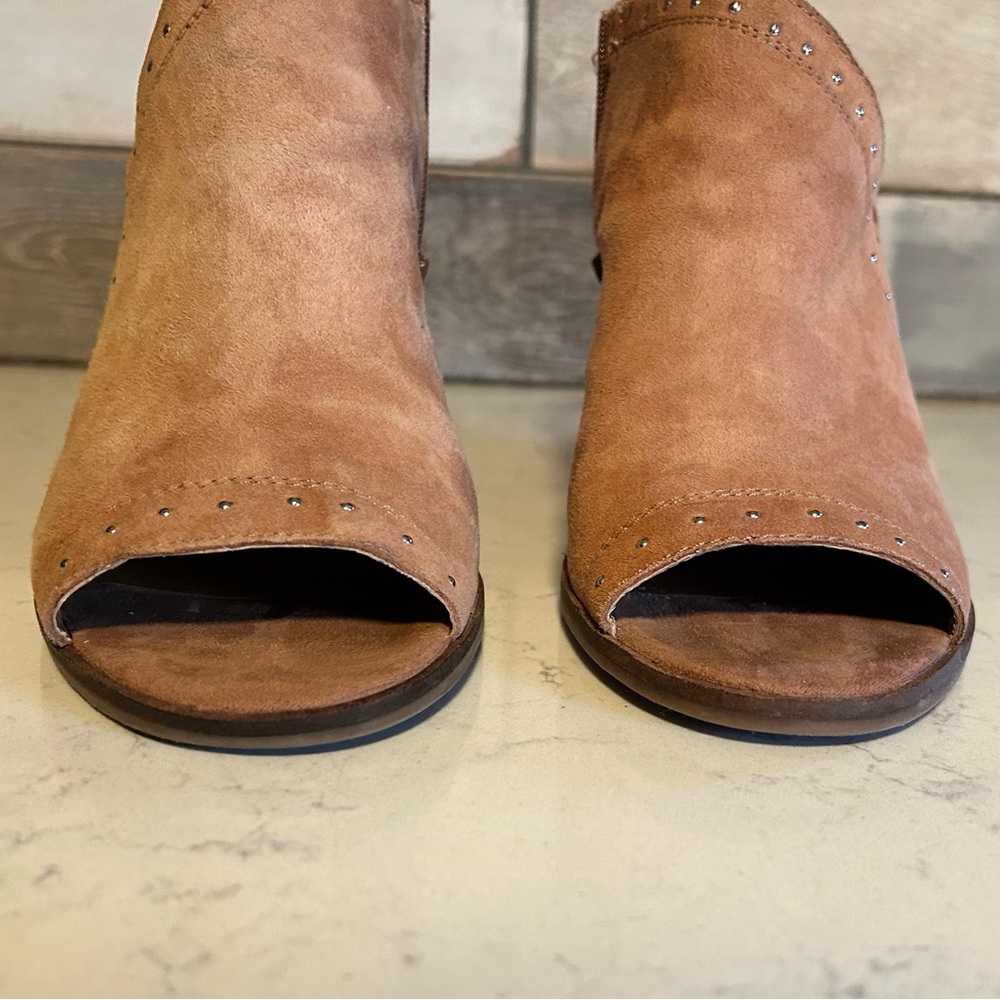 🍀 Lucky Brand Ulyssas Suede Leather Open Toe Wedge Studded Ankle Bootie Sandal - Picture 8 of 16